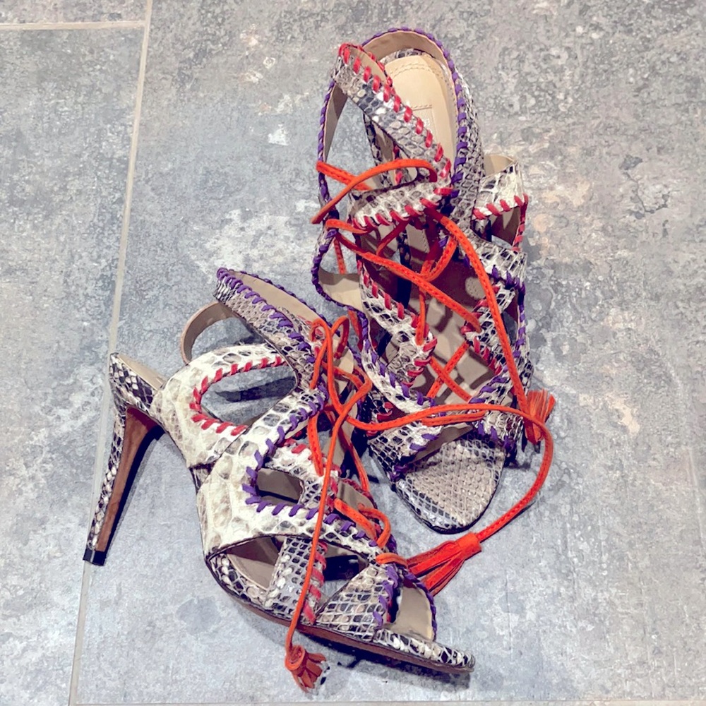Designer snakeskin lace up pumps